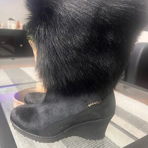 Oscar Women's Black Faux Fur Winter Boots